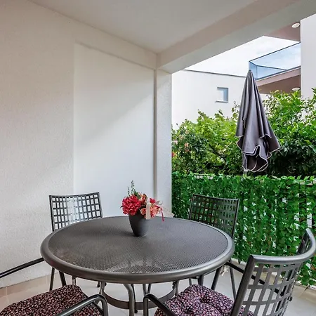 Ana Apartman