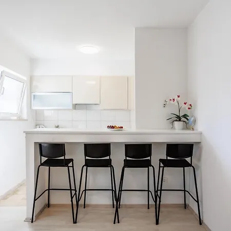 Apartment Ana *