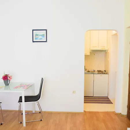 Apartment Ana