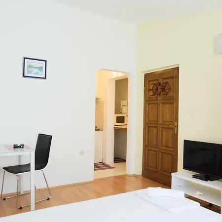 Apartment Ana