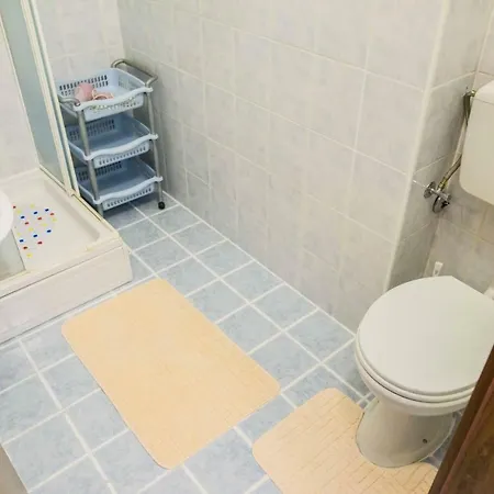 Ana Apartment *
